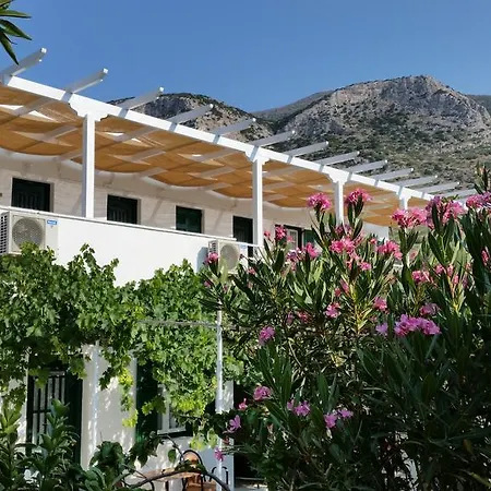 Guest house Oasis Kamares (Sifnos)