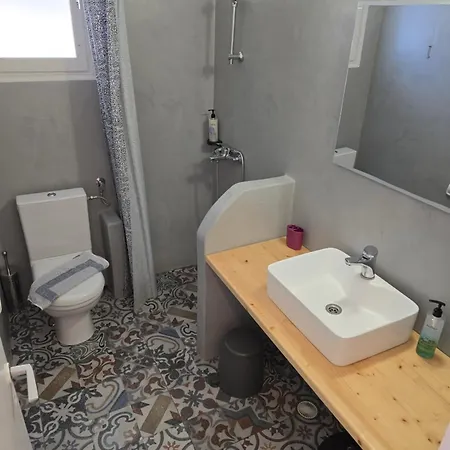Oasis בית הארחה קמרס