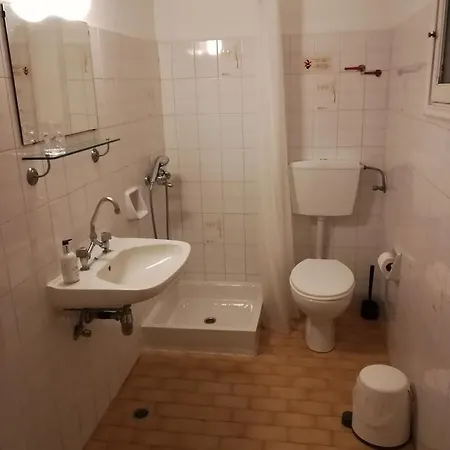 Oasis Guest house *